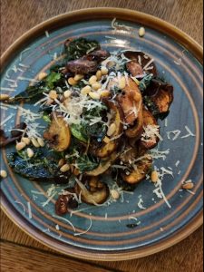 picture of starter mushrooms and garlic and spinach at The Cross Keys Pub